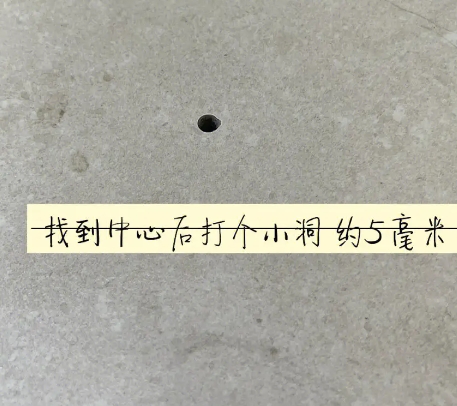 鄂尔多斯瓷砖空鼓维修公司专业解答在瓷砖铺贴过程中，如果砂料搅拌不均匀，将会带来以下问题